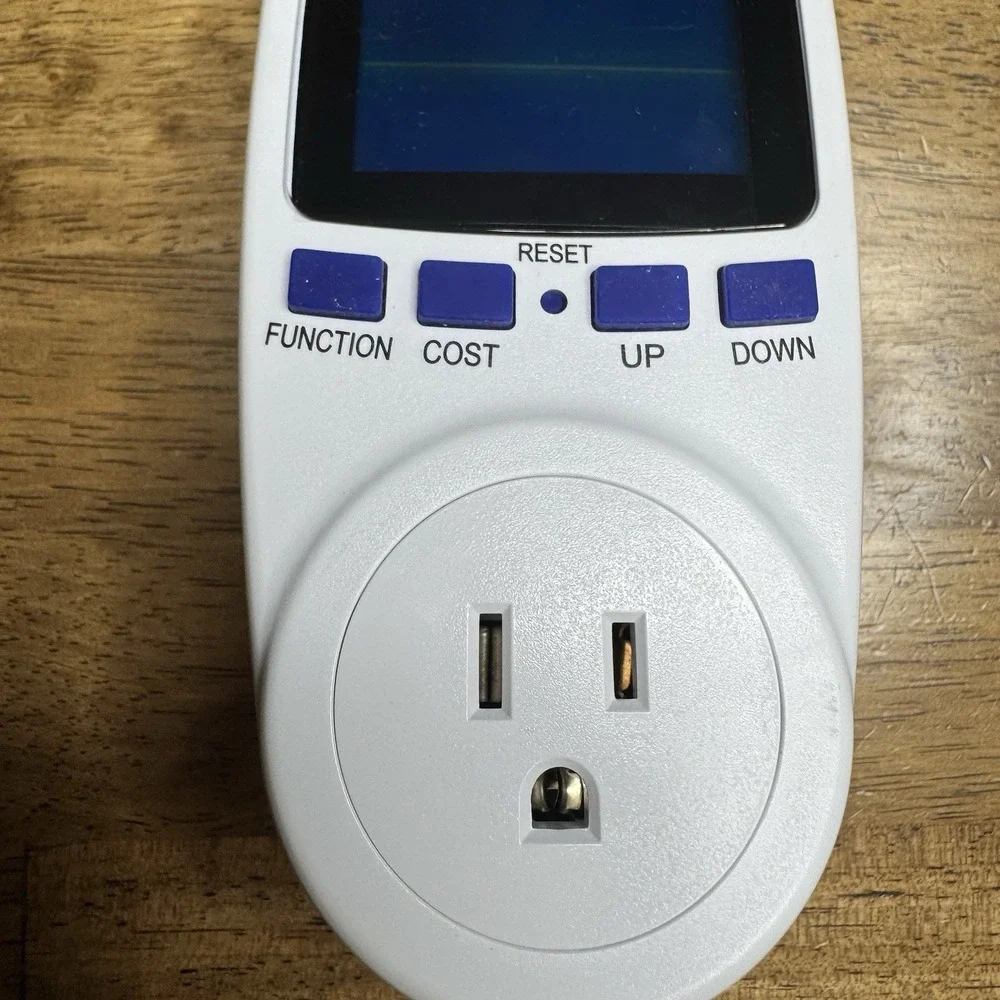 Energy Saving Analyzer Digital Power Monitor Watt Amps Volt Electricity Monitor